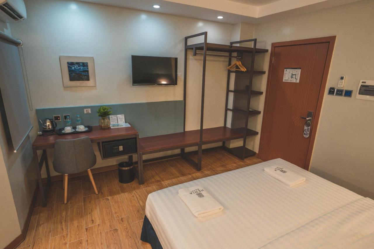 Henia Hotel Dumaguete City Exterior photo