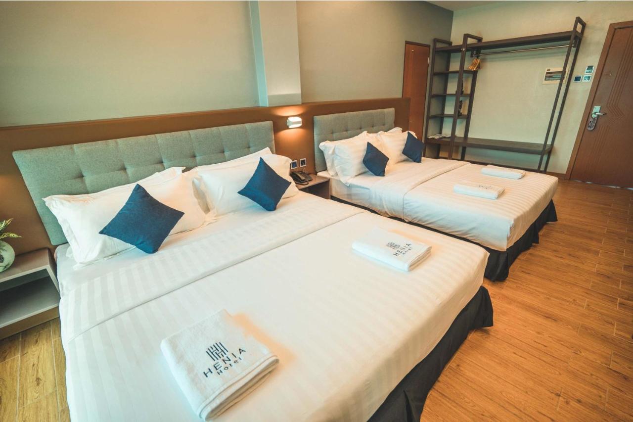 Henia Hotel Dumaguete City Exterior photo