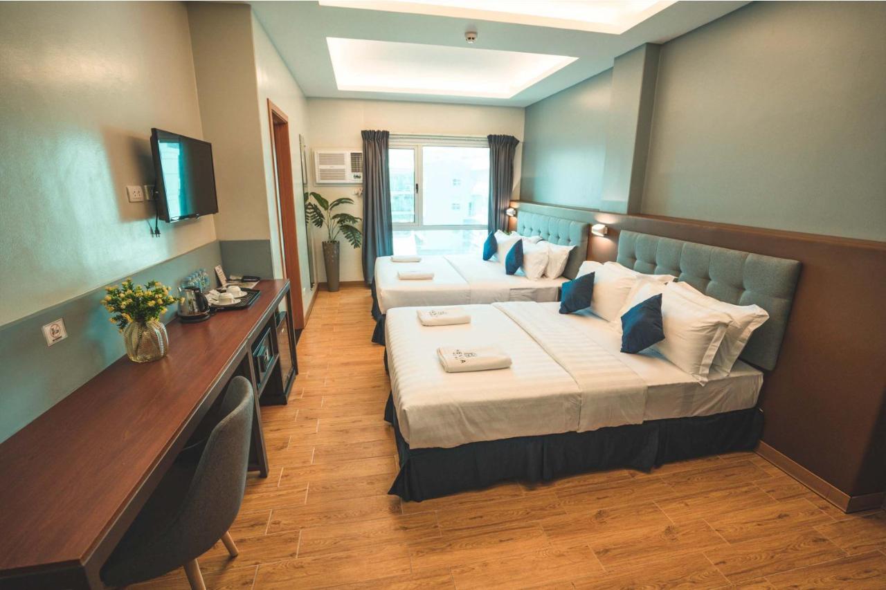Henia Hotel Dumaguete City Exterior photo